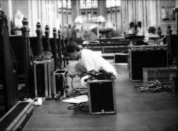 Dorothée Hahne preparing the Electronics